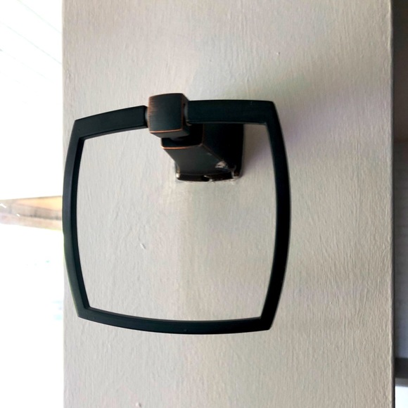 Metal Towel Holders - Picture 1 of 2